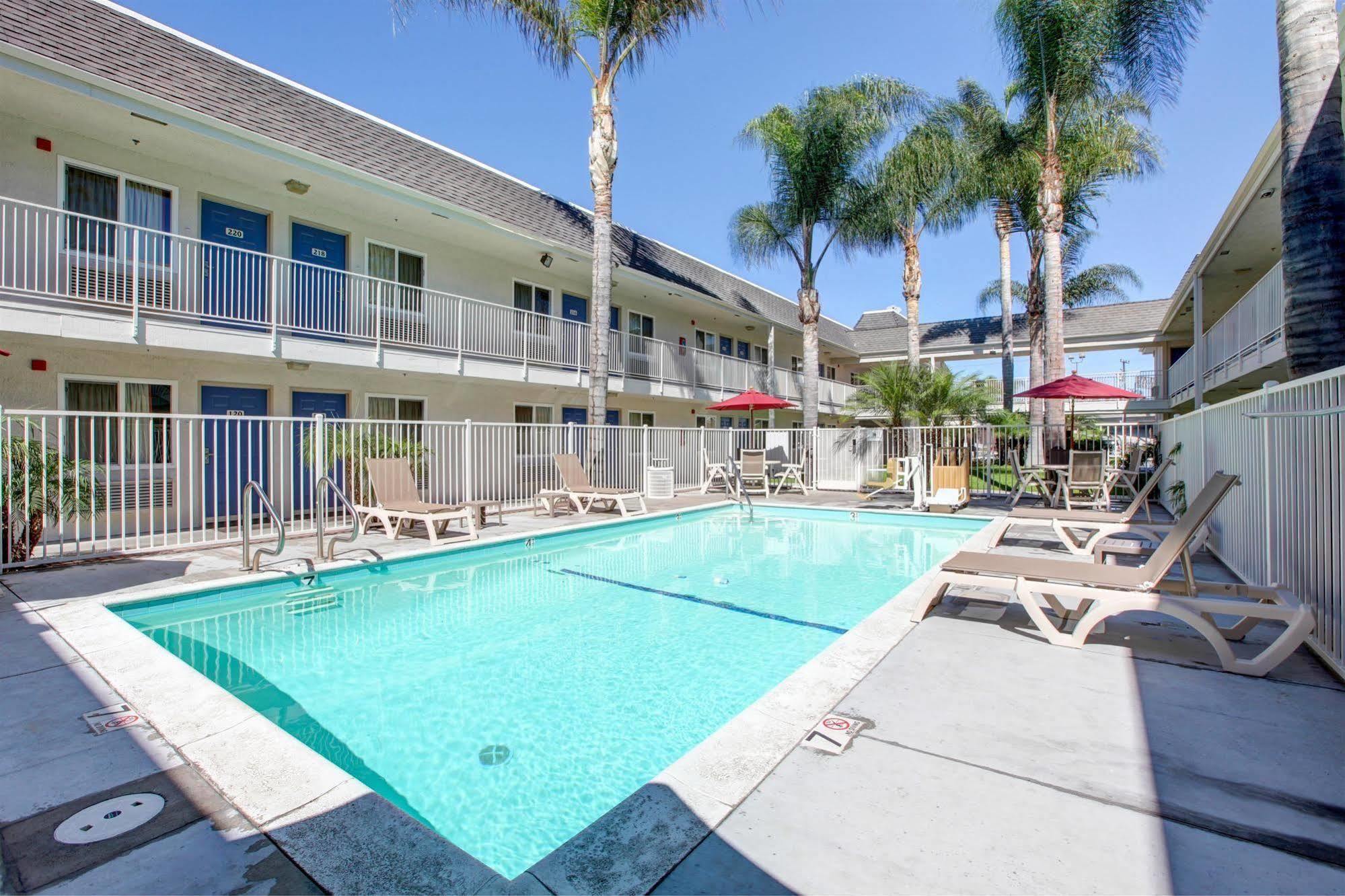 Motel 6-Westminster, Ca - North Екстер'єр фото